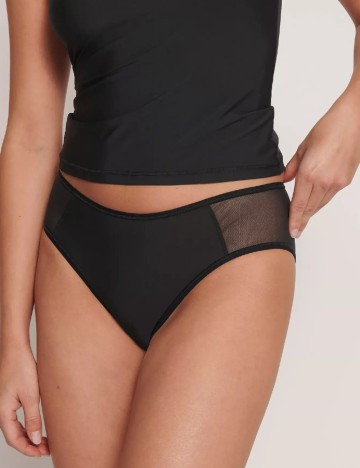 Chilot Triumph, negru