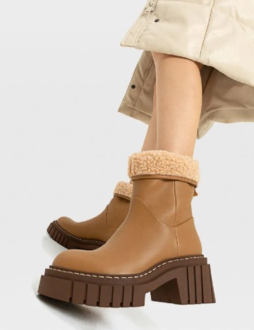 Ghete Stradivarius, maro