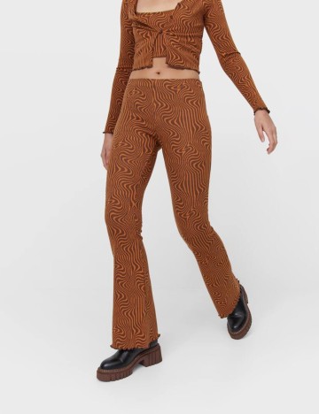 Pantaloni Stradivarius, maro, S