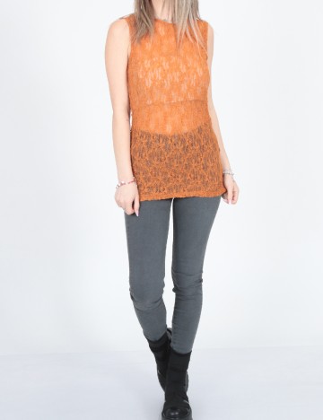 Maiou River Island, portocaliu