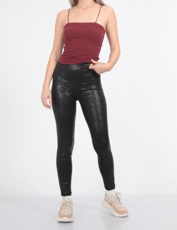 Top American Eagle, rosu