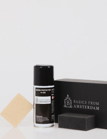 Spray intretinere incaltaminte din piele nabuc Basics from Amsterdam, negru