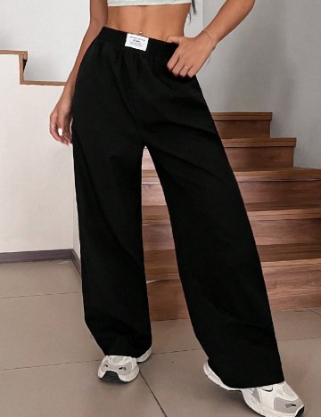 Pantaloni SHEIN, negru