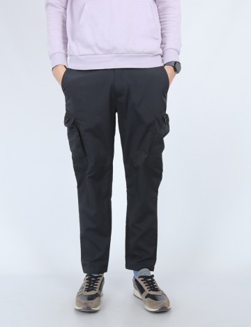 
						Pantaloni Calvin Klein, negru