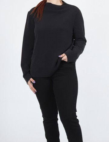 
						Bluza s.Oliver, negru