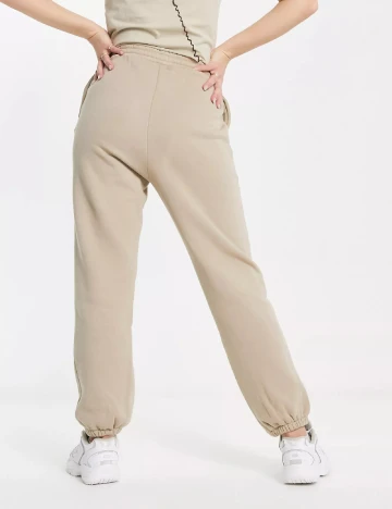 Pantaloni ASOS, crem Crem