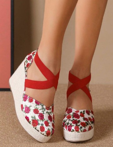 
						Pantofi SHEIN, floral print