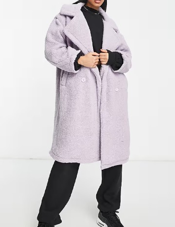 Palton Qed London, mov