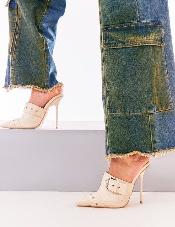 Saboti PrettyLittleThing, crem