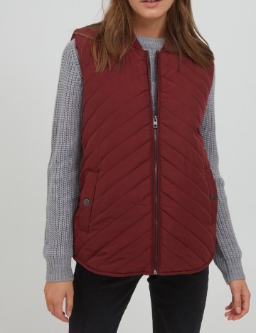 Vesta Oxmo, visiniu, M