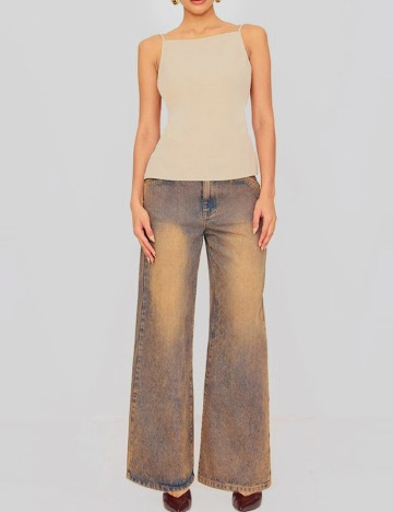 Maiou PrettyLittleThing, crem