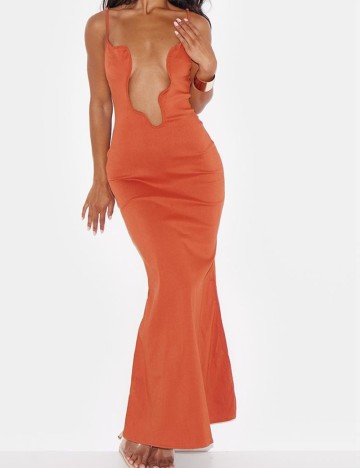 Rochie lunga PrettyLittleThing, caramiziu