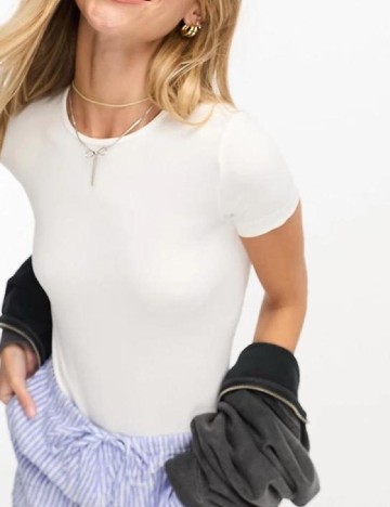Body Pull&Bear, alb