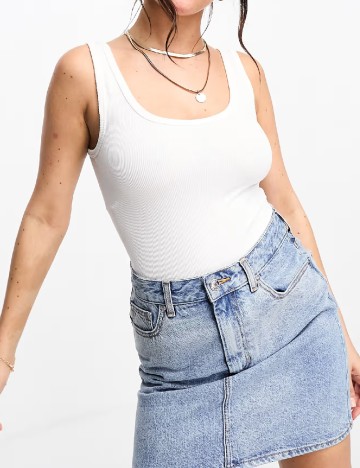 Body Stradivarius, alb