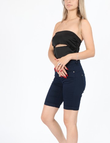 Top Top Shop, negru