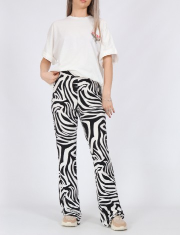 Pantaloni Pieces, alb/negru