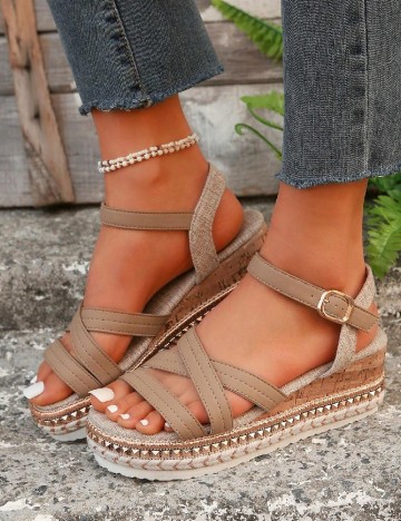 Sandale SHEIN, maro