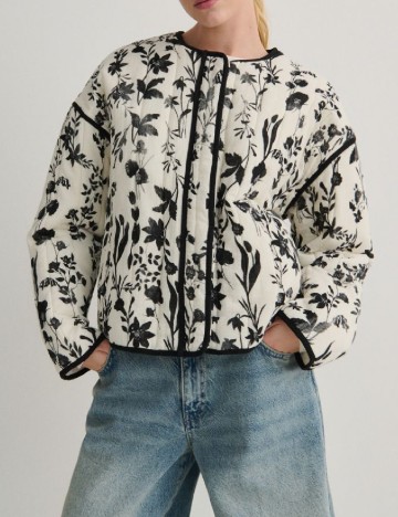 Jacheta Reserved, alb