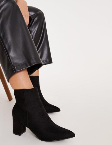 Botine PrettyLittleThing, negru