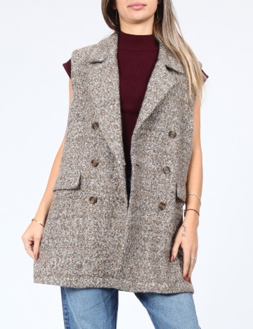 Vesta Jacqueline de Yong, maro