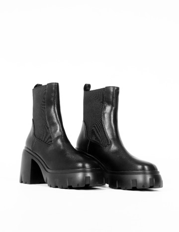 Botine PrettyLittleThing, negru