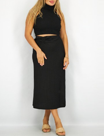 Fusta Reserved, negru