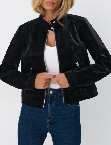 Jacheta Mohito, negru