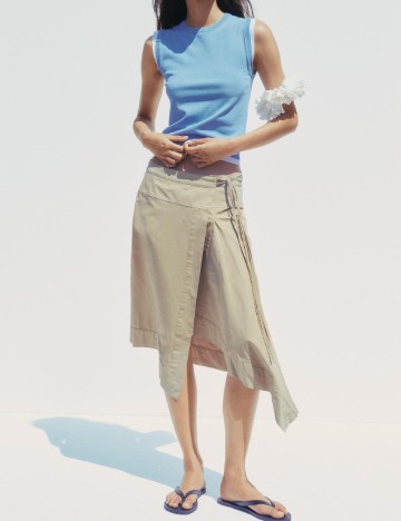 Maiou Zara, albastru