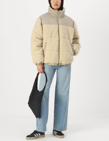 Jacheta Noisy May, crem