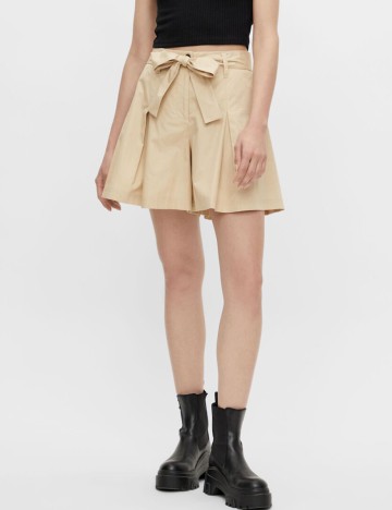 Pantaloni scurti Pieces, crem