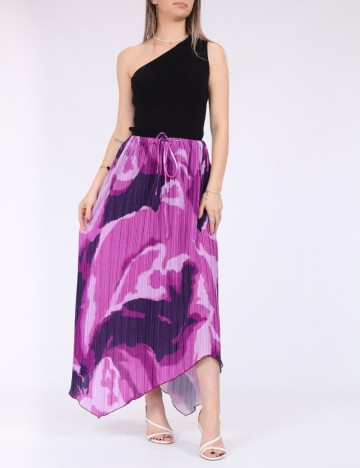 Fusta Something New, mov