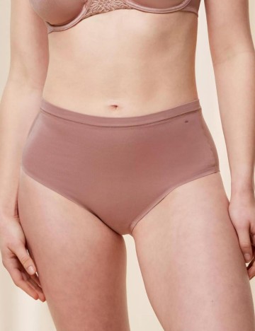 Chilot Triumph, roz pudra