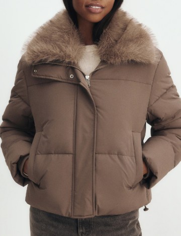 Geaca Reserved, maro