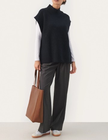 Vesta Part Two, bleumarin