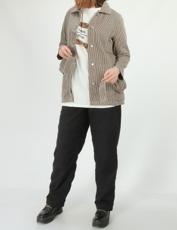 Jacheta Vila, maro, 36