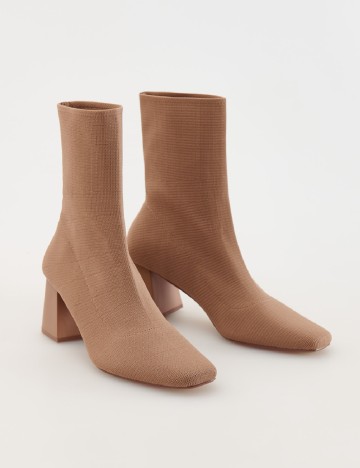 Botine Reserved, maro