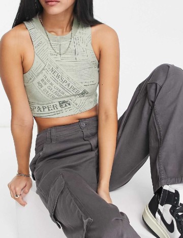 Top Urban Revivo, verde