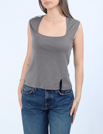 Maiou Noisy May, gri