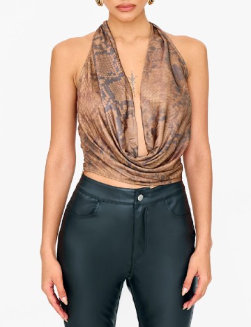 Top PrettyLittleThing, maro