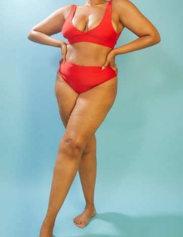 Chilot de  baie PrettyLittleThing Plus Size, rosu