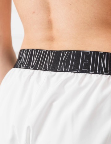 Pantaloni scurti Calvin Klein, alb