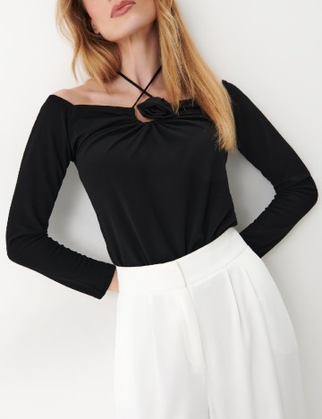 
						Bluza Mohito, negru