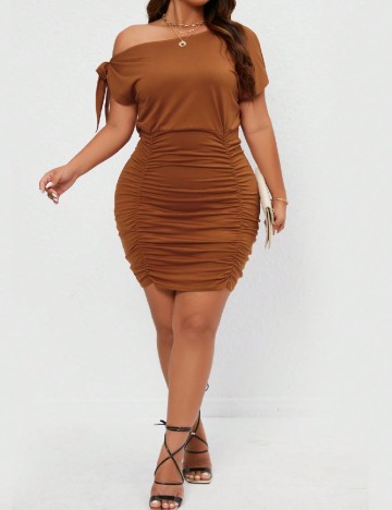 Rochie scurta SHEIN CURVE, maro