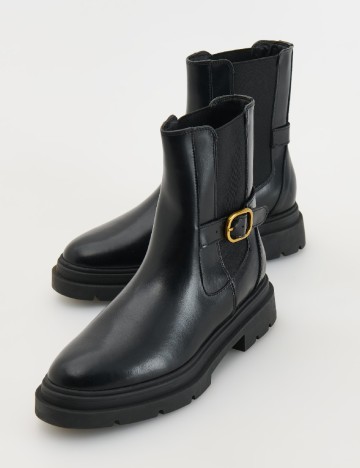 Ghete Reserved, negru