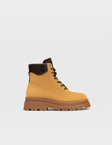 Ghete Stradivarius, maro