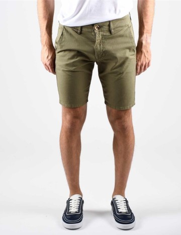 
						Pantaloni scurti Guess, verde