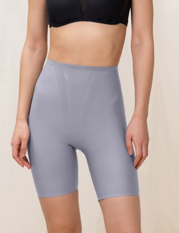 Colanti Triumph, mov