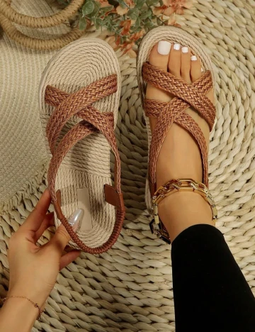 Sandale SHEIN, maro Maro
