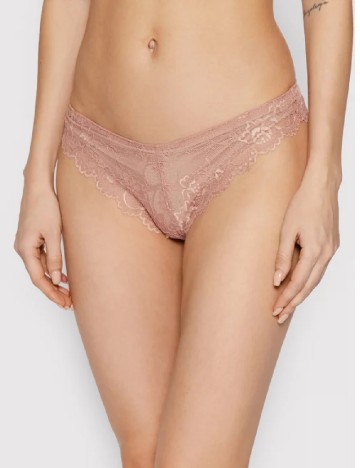 Chilot Triumph, maro