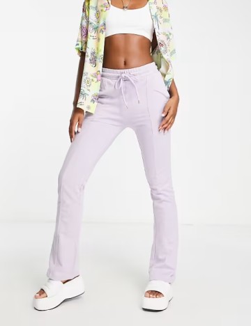 Pantaloni COLLUSION, lila